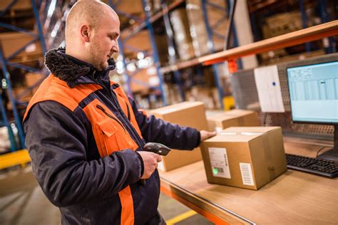 Maintain a clean and organized <strong>receiving</strong> area. . Shipping receiving jobs